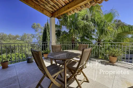 Maison 6 pièces 195 m²