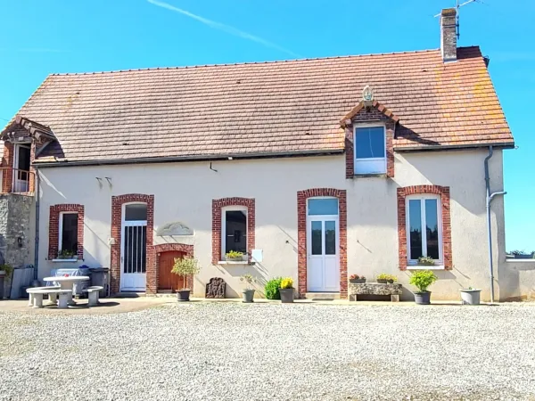 CORPS DE FERME 175 m² AVEC GRANGE - HOUVILLE LA BRANCHE (28)