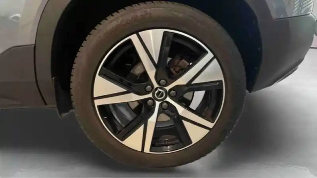 Volvo Xc40 t5 recharge 180+82 ch dct7 — photo 12