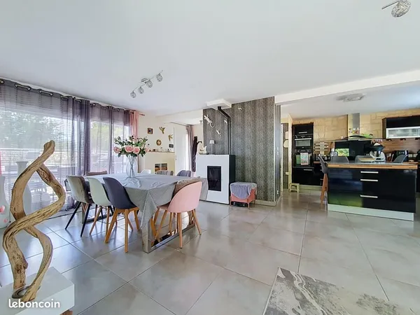 Maison 5 pièces 132 m²