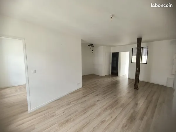 Appartement centre ville laval