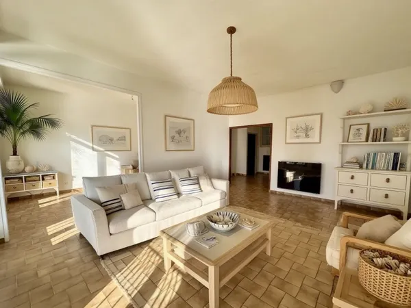 Appartement bourgeois 6 pièces 140 m²