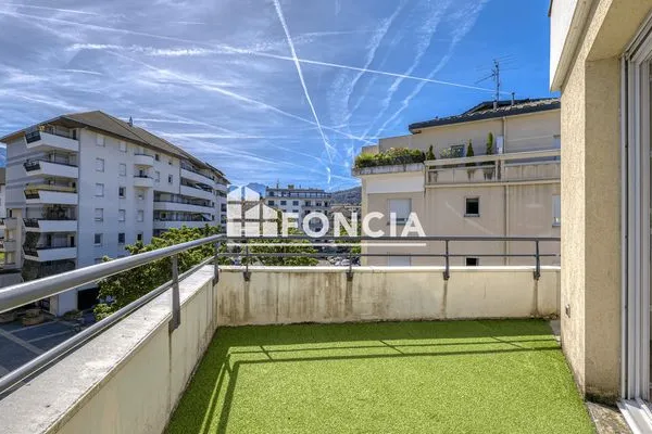 Appartement 4 pièces 80 m²