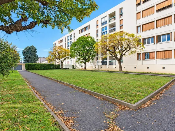 T4 à Moulin à Vent : calme, volumes et potentiel