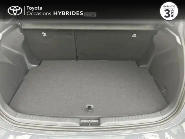 Toyota Yaris 130h gr sport 5p my25 — photo 10
