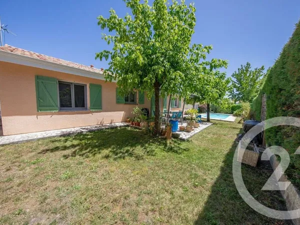 Maison de plain-pied 5 pièces 91 m²