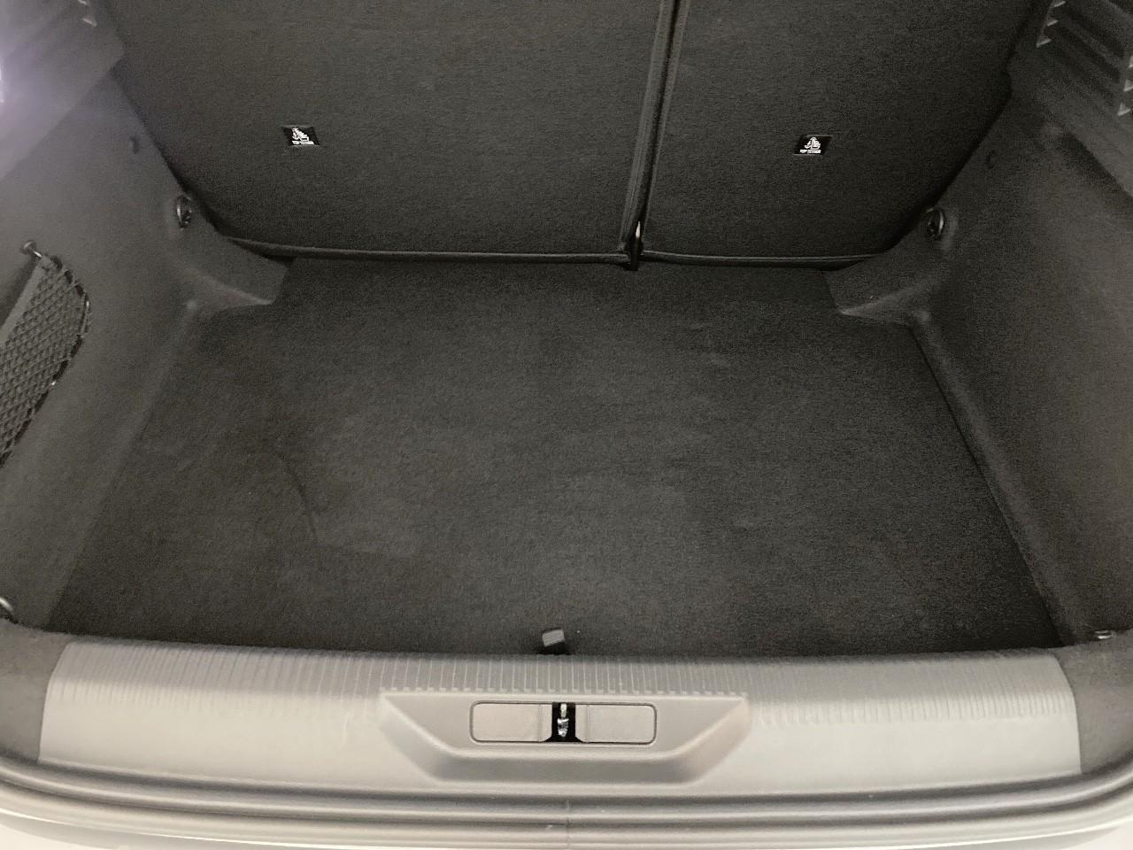 Peugeot 308 hybrid 145 e-dcs6 allure — photo 6