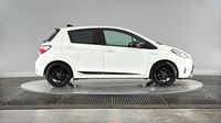 Toyota Yaris 100h GR SPORT 5p RC19 — photo 4