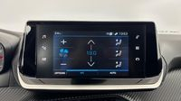 Peugeot 2008 1.2 PureTech 130ch S&S Style — photo 18
