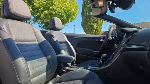 Opel Cascada 1.6 Turbo 170 BVA6 - Cosmo – 2016 – 123412 km – Essence – Boîte Automatique — photo 23