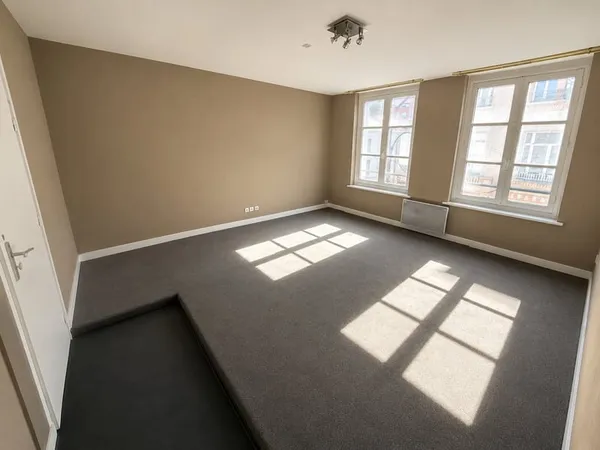 T2 EN CENTRE VILLE AVEC AMENAGEMENT POSSIBLE EN T3 EN DUPLEX