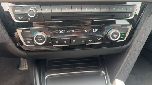 BMW Serie 3 2.0 320d 190 - Lounge – 2016 – 87840 km – Diesel – Boîte Automatique — photo 12