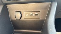 Renault Clio 1.5 Blue dCi 100ch Evolution - 24 — photo 19