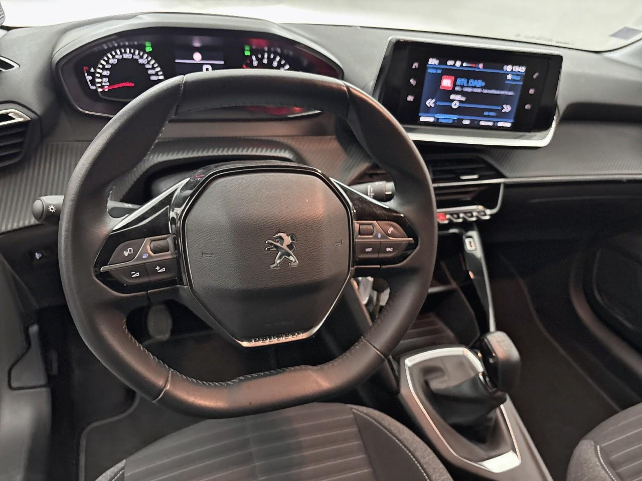 Peugeot 208 puretech 75 s&s bvm5 style — photo 9
