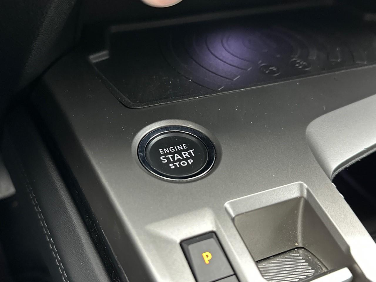 Peugeot 308 phev 180 e-eat8 allure pack — photo 27