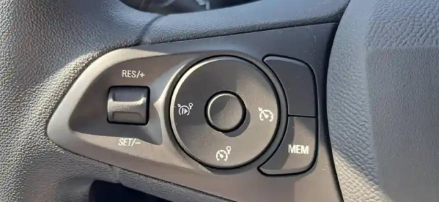 Opel Corsa 1.2 turbo hybrid 110 ch autom — photo 10
