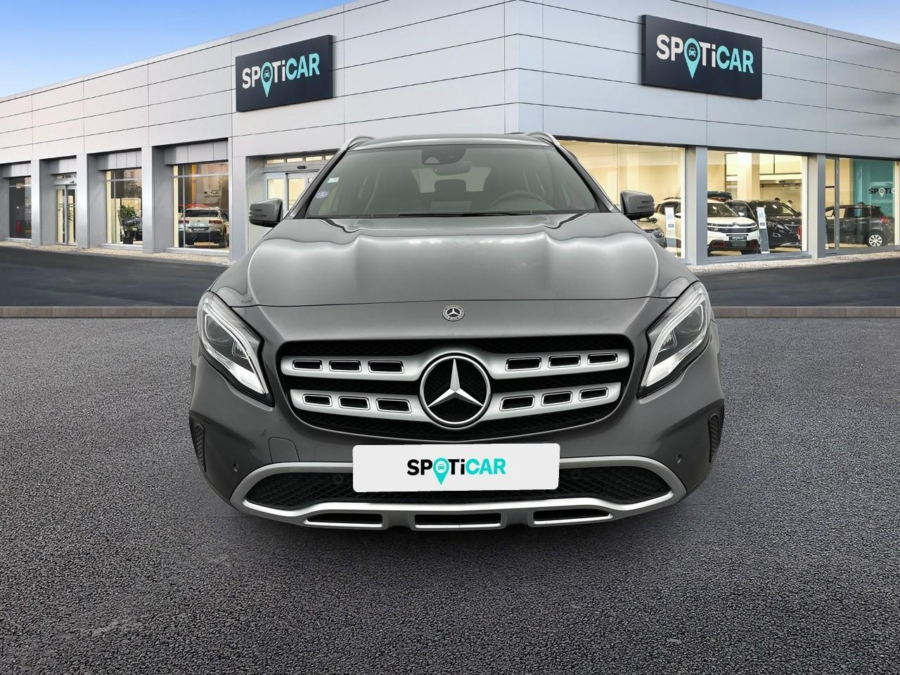 Mercedes Gla 180 sensation 7-g dct a — photo 2