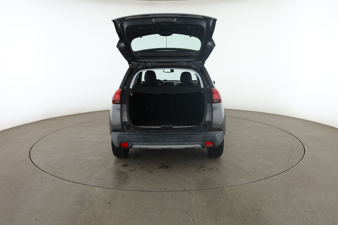 Peugeot 2008 1.6 Blue-HDi Allure — photo 15