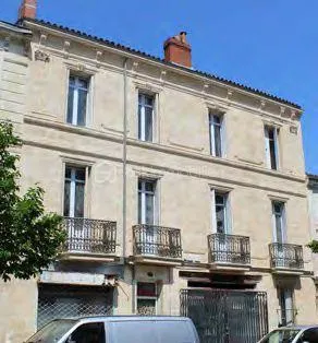 Fonds de commerce 2 pièces 63 m²