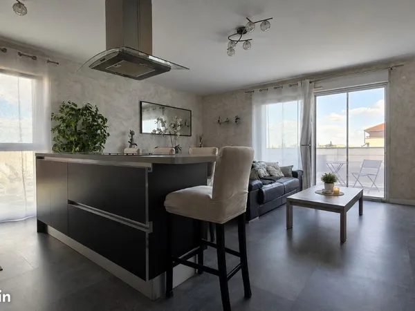 T3 67m² - Terrasse plein sud sans vis-à-vis + garage fermé + ascenseur + DPE C