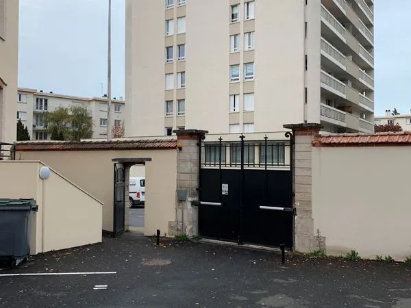 Parking Aérien Rue Goiot