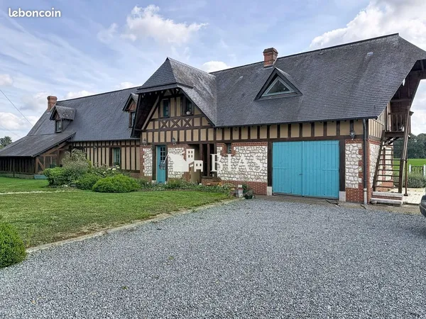 Maison 9 pièces 207 m²