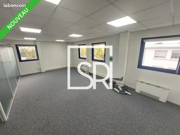 Bureaux 120 m² CLERMONT FERRAND