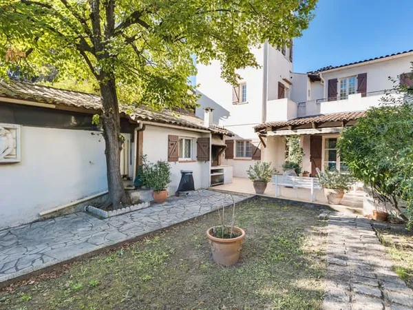 Maison 5 pièces 150 m²