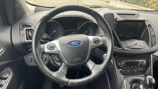 Ford Kuga 1.5 EcoBoost 150 4X2 - Titanium – 2016 – 168064 km – Essence – Boîte Manuelle — photo 29