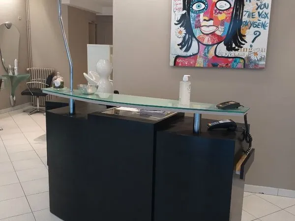 Salon de coiffure à vendre