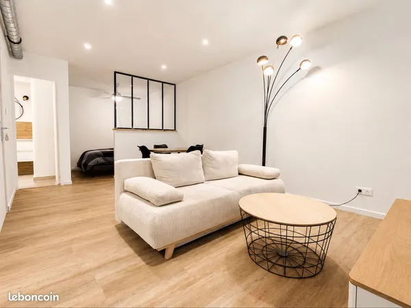 Location Appartement meublé de 37m² - Toulon (T1 bis / T2