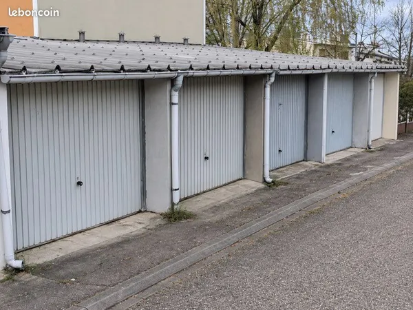 Stationnement Location Nancy   70€