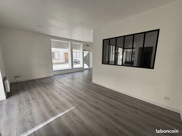 Local 55 m² Montbéliard