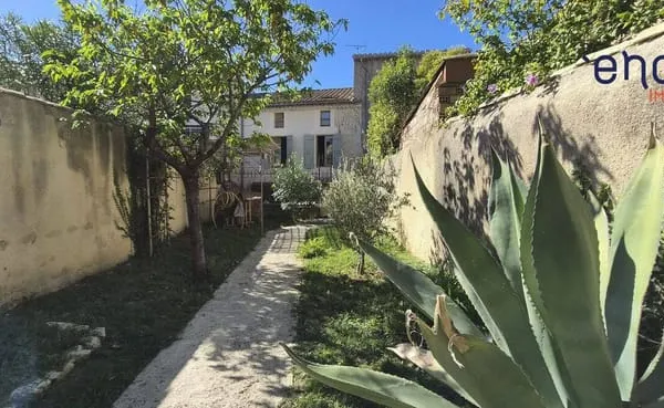 Maison 4 pièces 210 m²