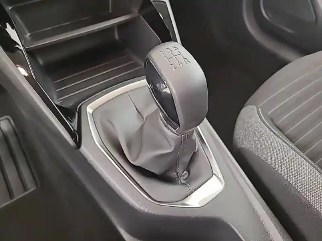 Peugeot 208 puretech 75 s&amp;s bvm5 — photo 14