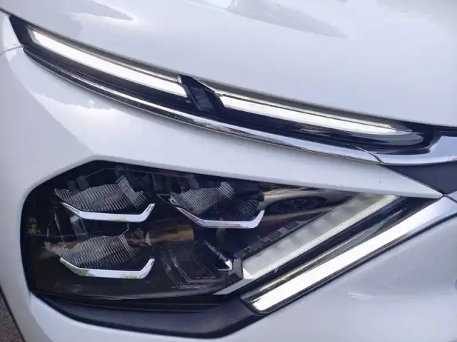 Citroën C4 bluehdi 130 s&amp;s eat8 — photo 16