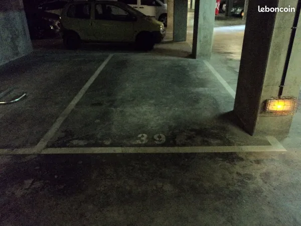Place de parking Villeurbanne République (69100) à louer