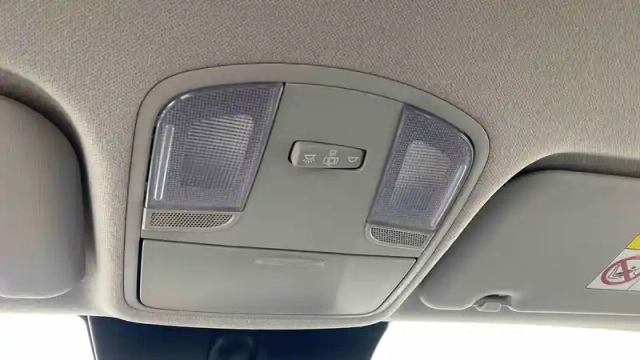 Kia Stonic 1.0 t-gdi 100 ch bvm6 — photo 24