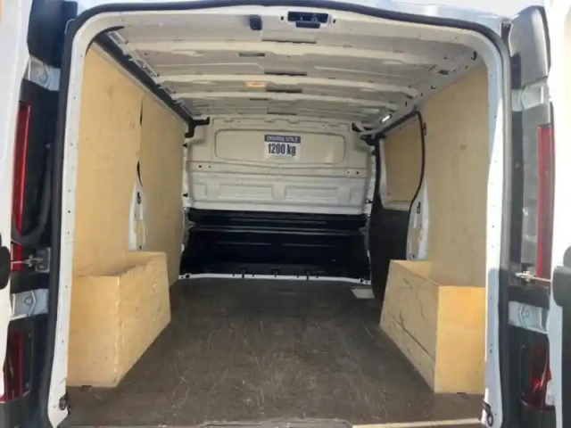 Renault Trafic fg l1h1 2t8 2.0 blue dci 130ch confort e6e — photo 24