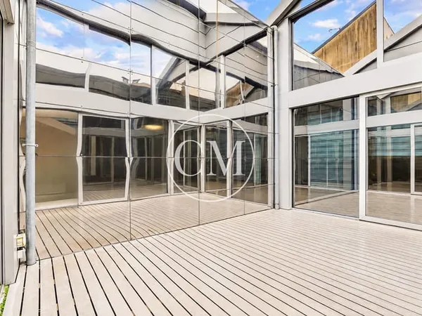 VERSAILLES SAINT-LOUIS ? BUREAUX D'EXCEPTION À VENDRE UNE ADRESSE SINGULIÈRE POUR VOTRE ENTREPRISE