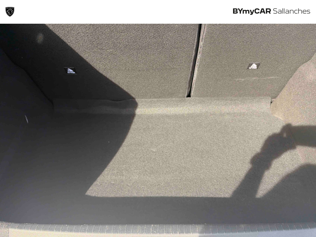 Peugeot 208 PureTech 100 S&amp;S BVM6 — photo 12
