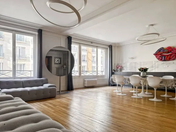 Appartement 6 pièces 162 m²