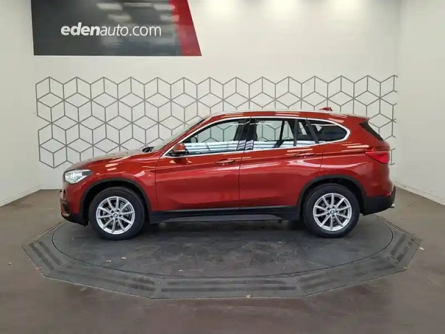 Bmw X1 sdrive 16d 116 ch — photo 2
