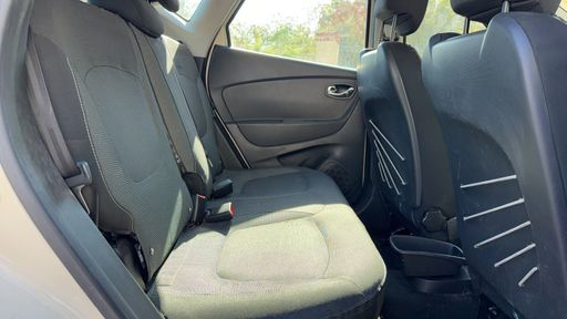 Renault Captur 0.9 TCe 90 - Business – 2015 – 120562 km – Essence – Boîte Manuelle — photo 24