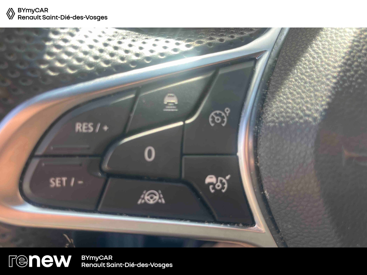 Renault Captur E-Tech full hybrid 145 — photo 19