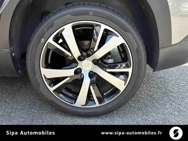 Peugeot 2008 puretech 110ch s&amp;s eat6 — photo 26