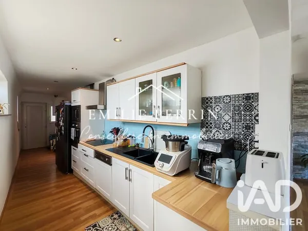 Maison 8 pièces 136 m²
