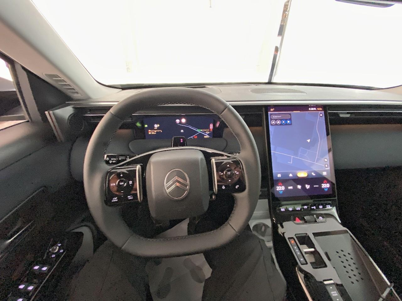 Citroën C5 Aircross hybride 145 ch e-dcs6 max — photo 12