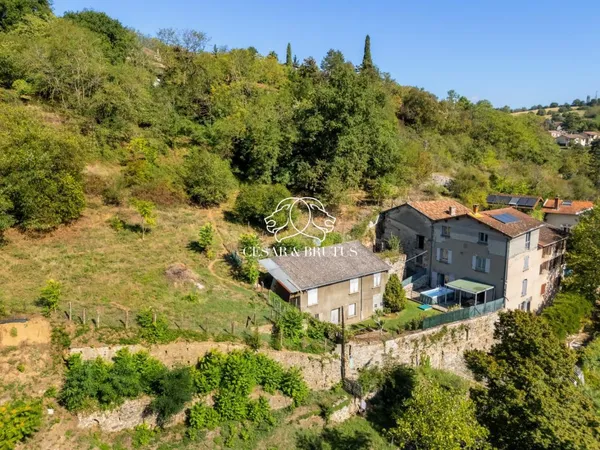 Vends maison - 162.5 m² - 5 pièces, 4 chambres - Vienne 38200