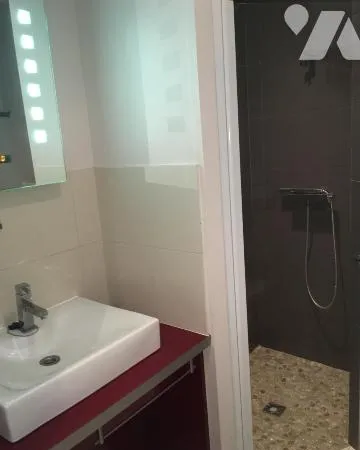 Studio 1 pièce 26 m²